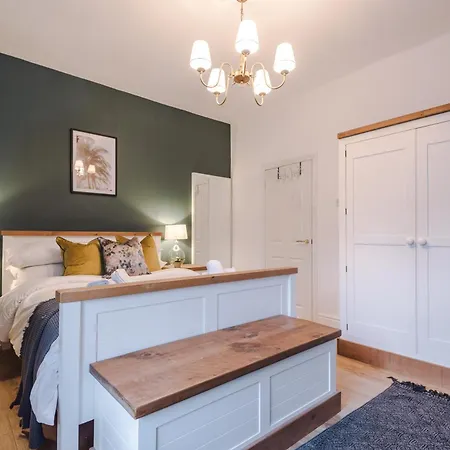 Amazing 5Br House Chester Centre By Purestay Sleeps12 Exterior photo