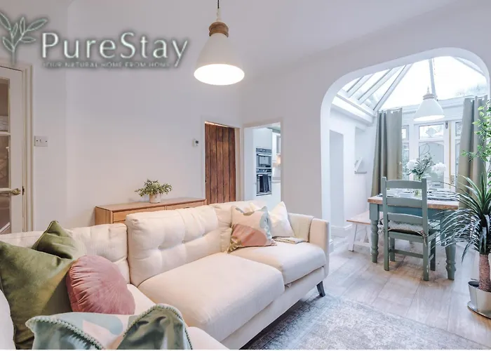 Amazing 5Br House Chester Centre By Purestay Sleeps12