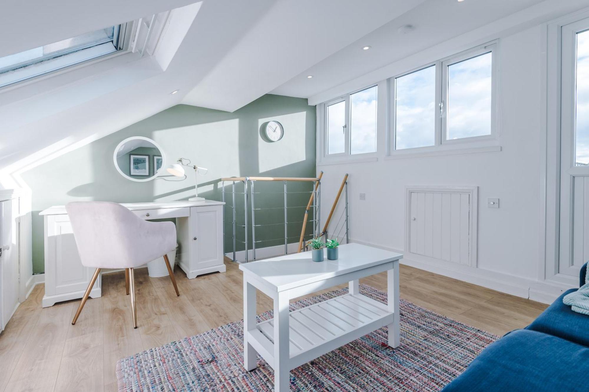 Holiday home Amazing 5br House Centre By Purestay Sleeps12
