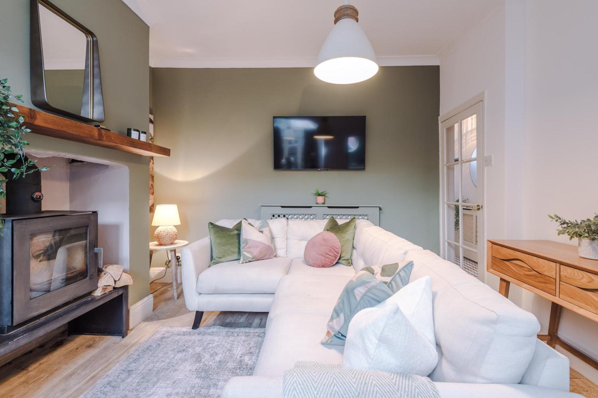 Amazing 5br House Centre By Purestay Sleeps12 Chester