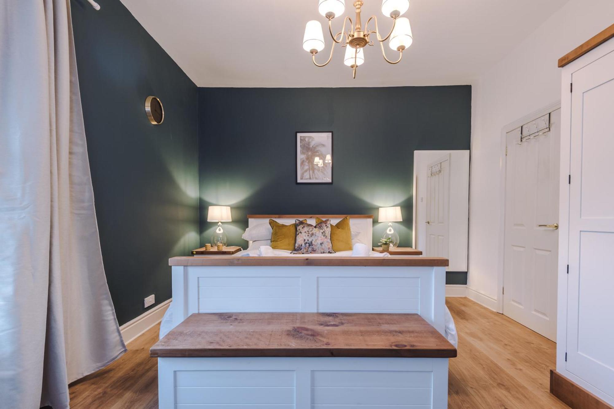 Amazing 5br House Centre By Purestay Sleeps12 * Chester