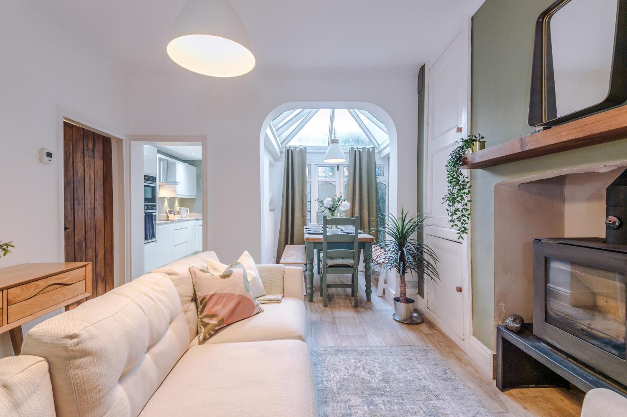 Amazing 5br House Centre By Purestay Sleeps12 * Chester