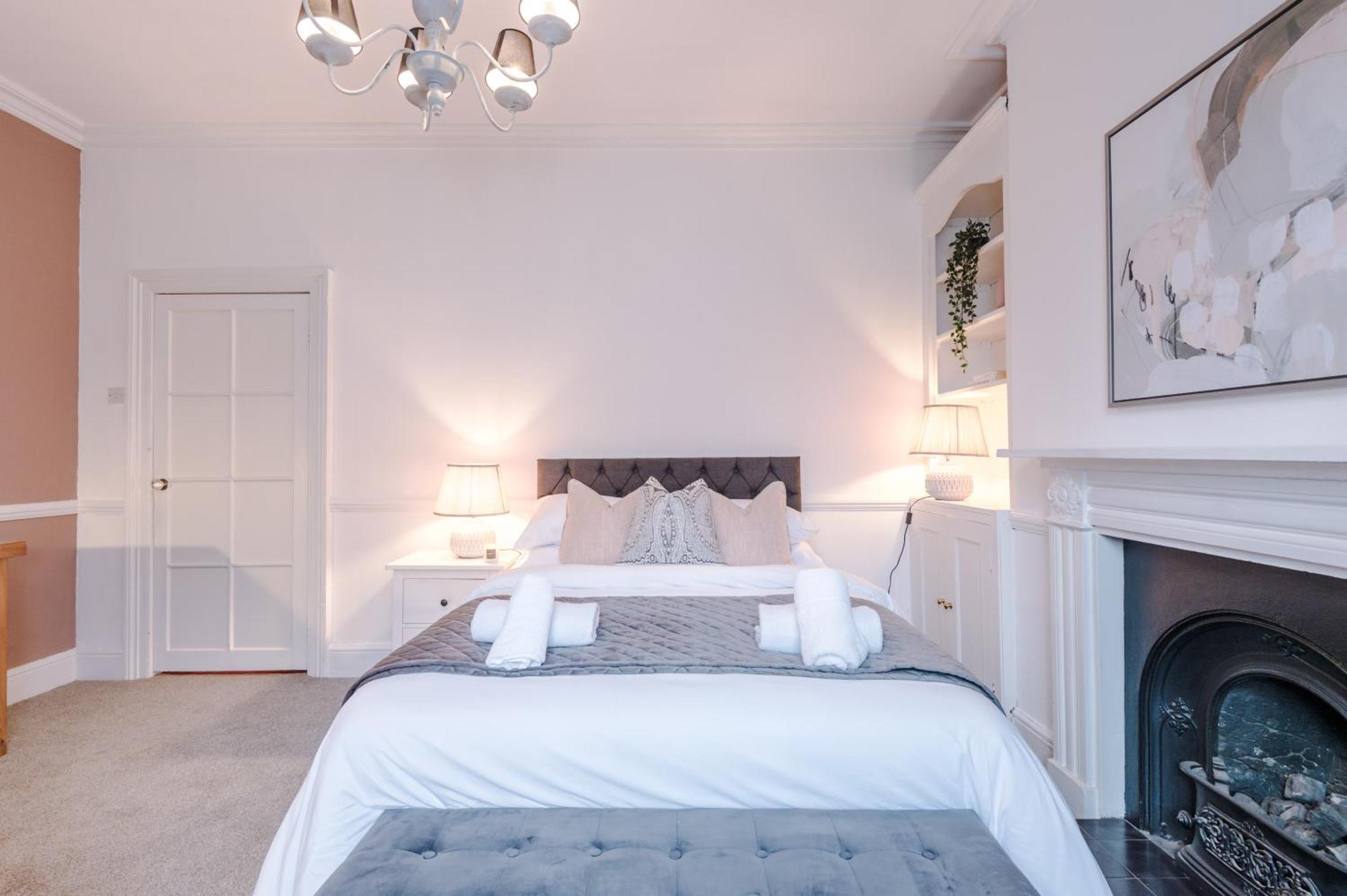Amazing 5br House Centre By Purestay Sleeps12 Chester