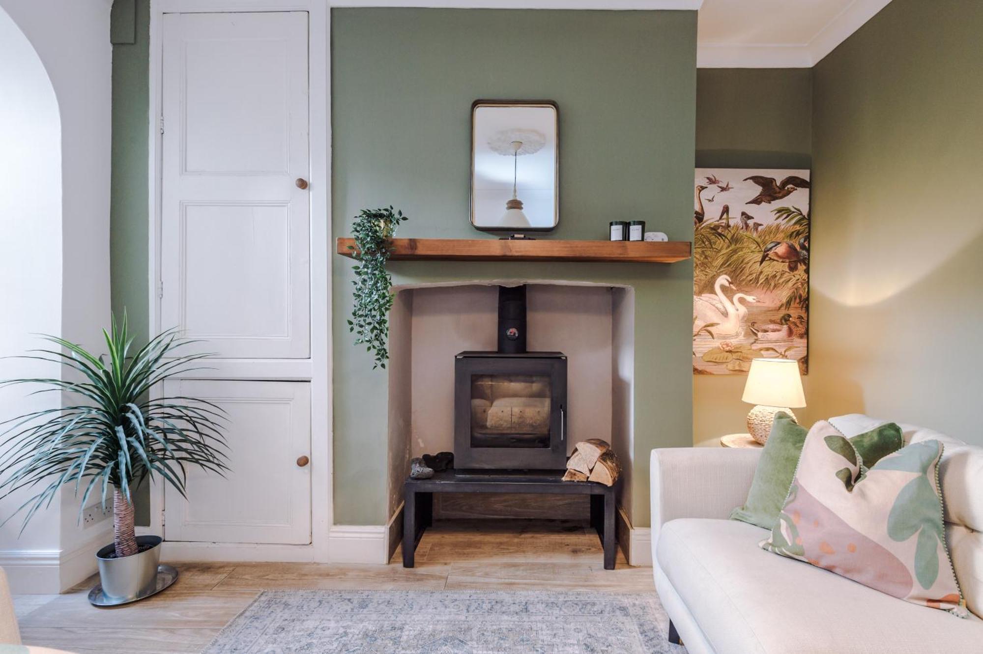 Amazing 5br House Centre By Purestay Sleeps12 Holiday home Chester